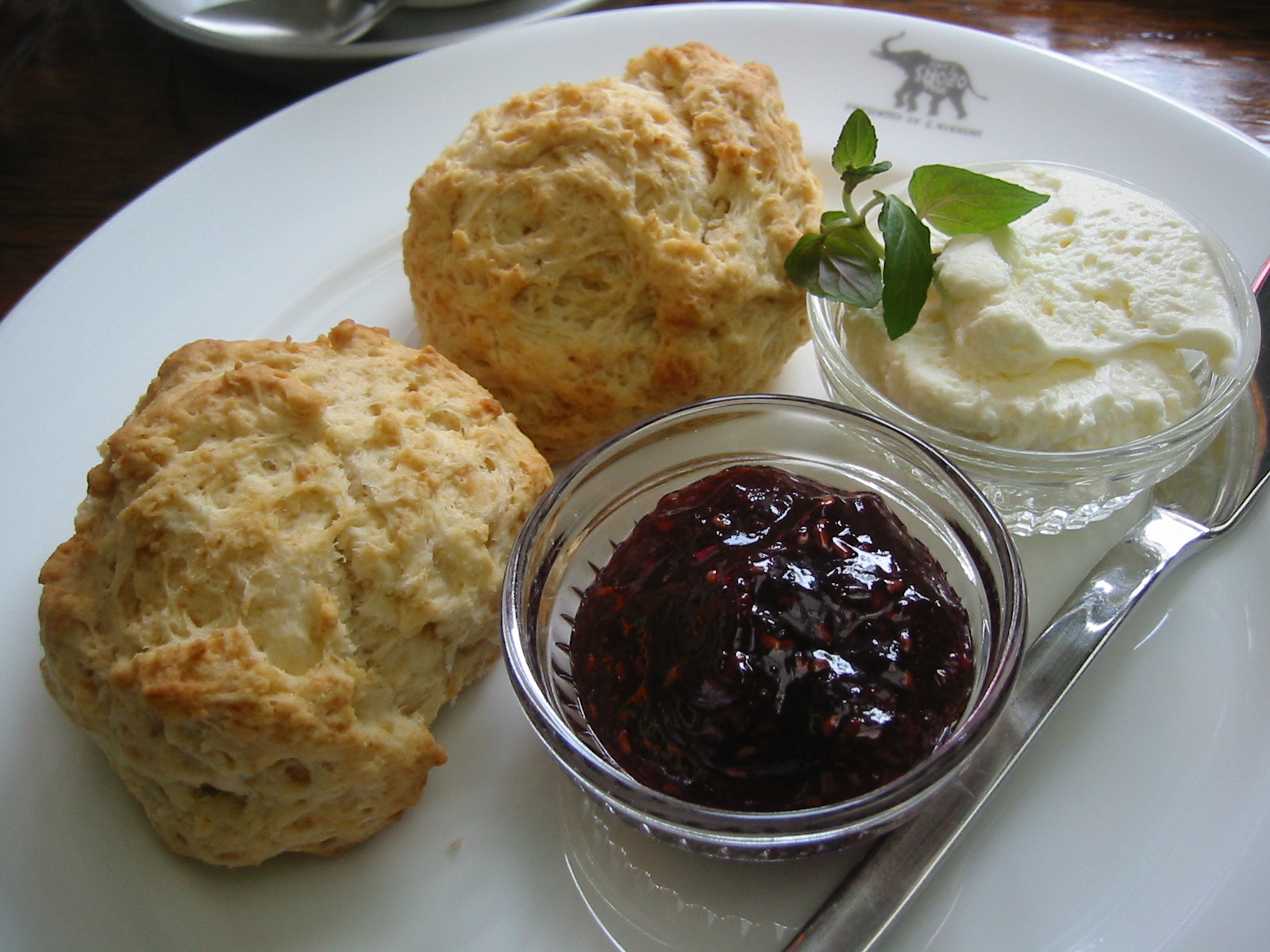 the-great-british-scone-debate-the-bubble